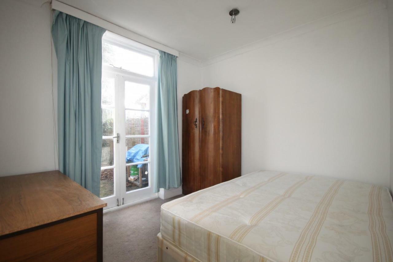 Guest house Hill Crescent
