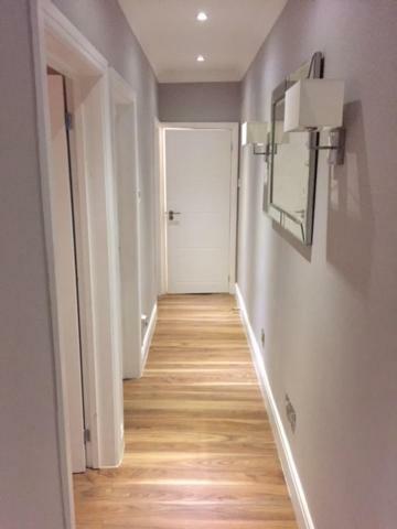 Stunning 2 Bed Flat Shepherds Bush Apartment