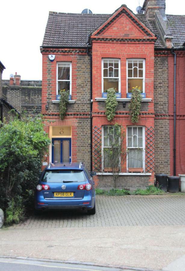 Appartement 8 Ravenscourt Gardens *