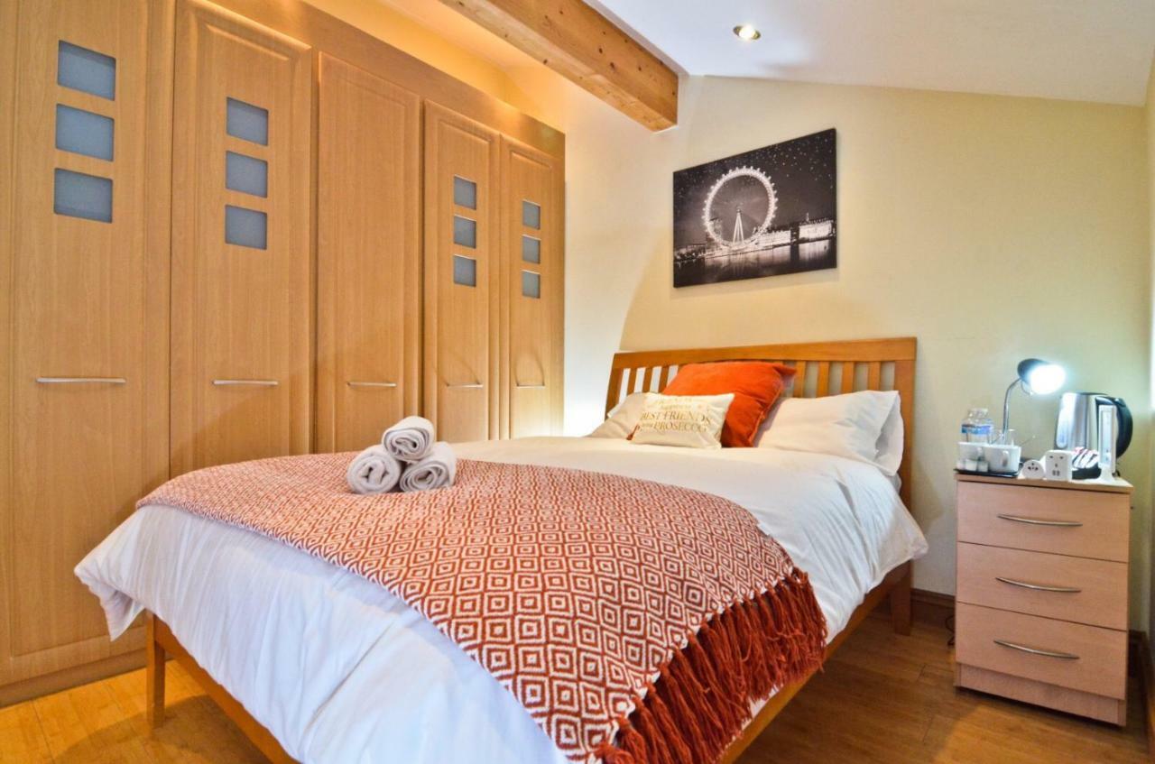 Thames View House Surrey Quays 3*