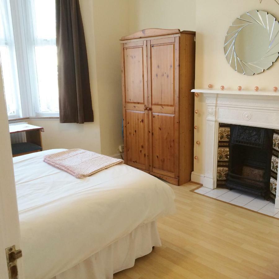 Spacious West 2 Bedroom Apartamento