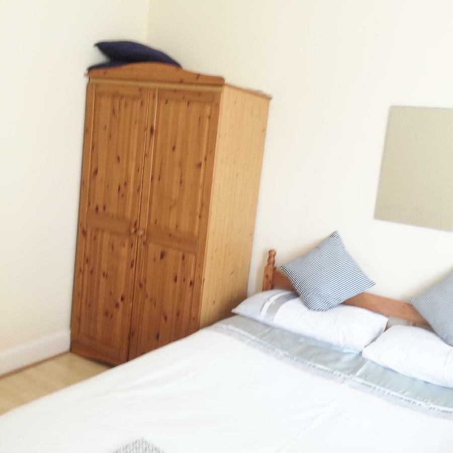 Spacious West 2 Bedroom Apartamento