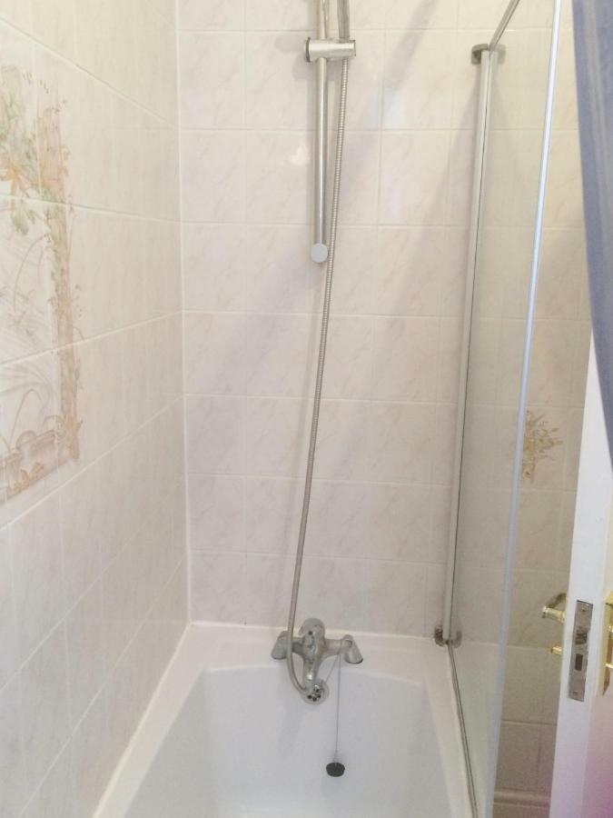 Spacious West 2 Bedroom Apartamento