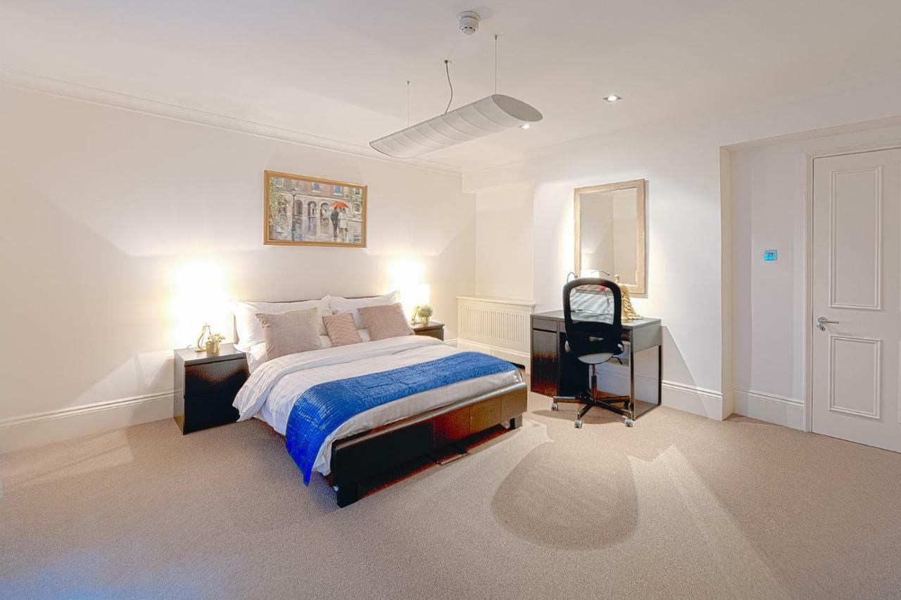 Gasthuis Mayfair 4*