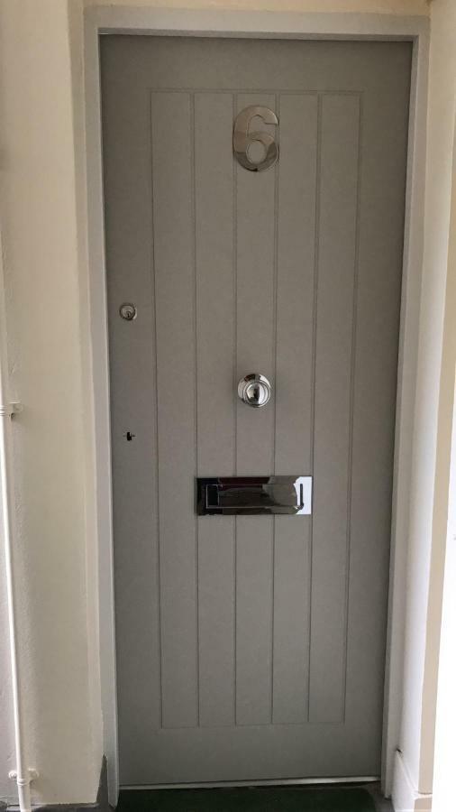 Stunning Two Bed Flat Appartement