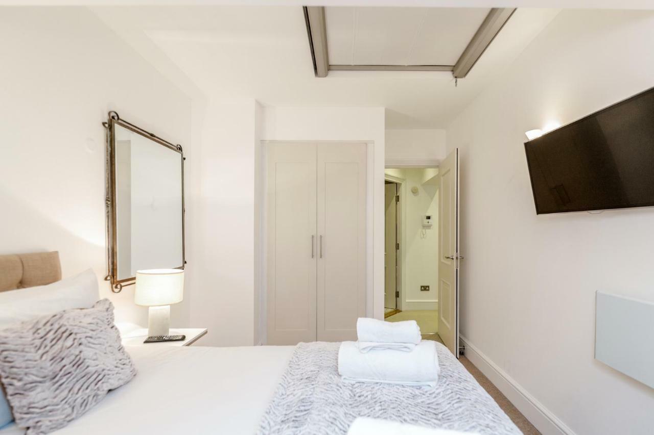 Apartment Outstanding Trafalgar Penthouse, Sleeps 8