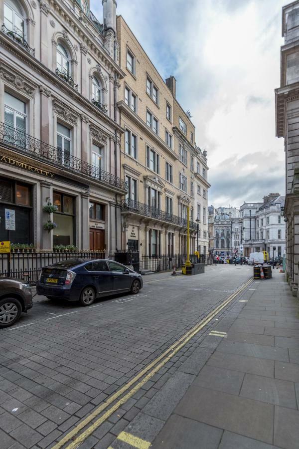 Apartment Outstanding Trafalgar Penthouse, Sleeps 8