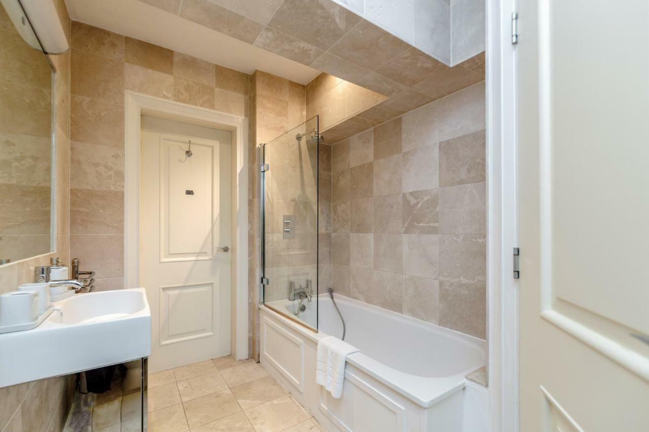 Apartamento Outstanding Trafalgar Penthouse, Sleeps 8