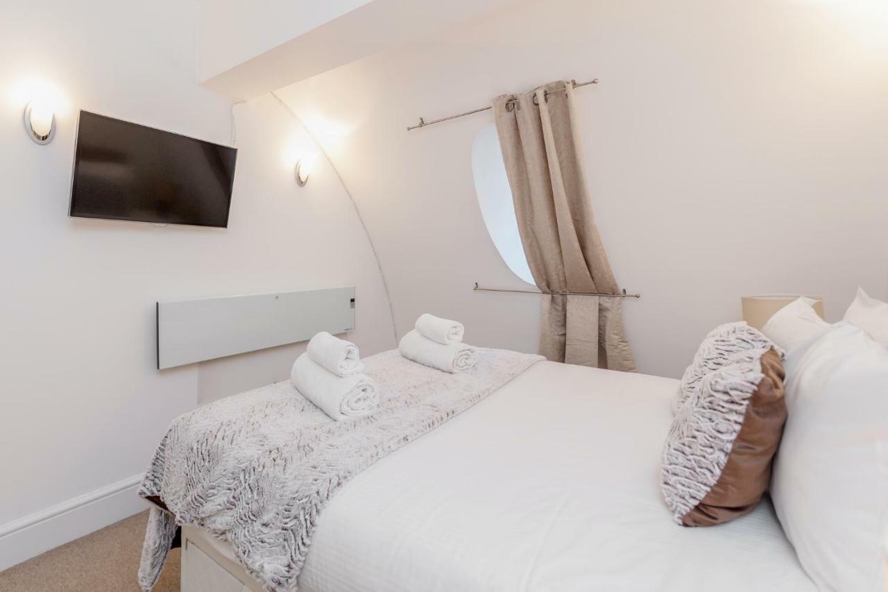 Outstanding Trafalgar Penthouse, Sleeps 8 Apartamento