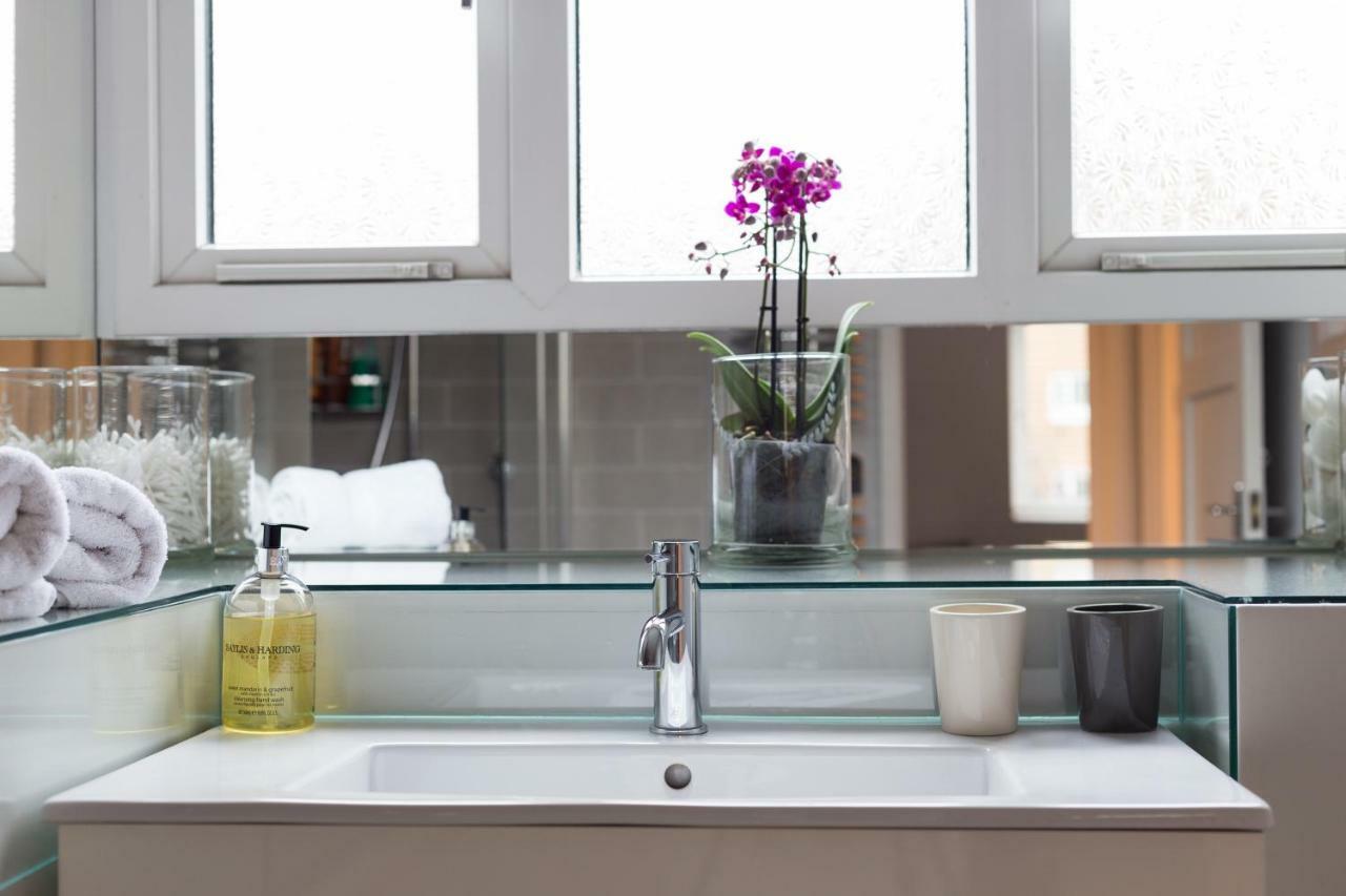 Stunning Two Bed Flat Appartement