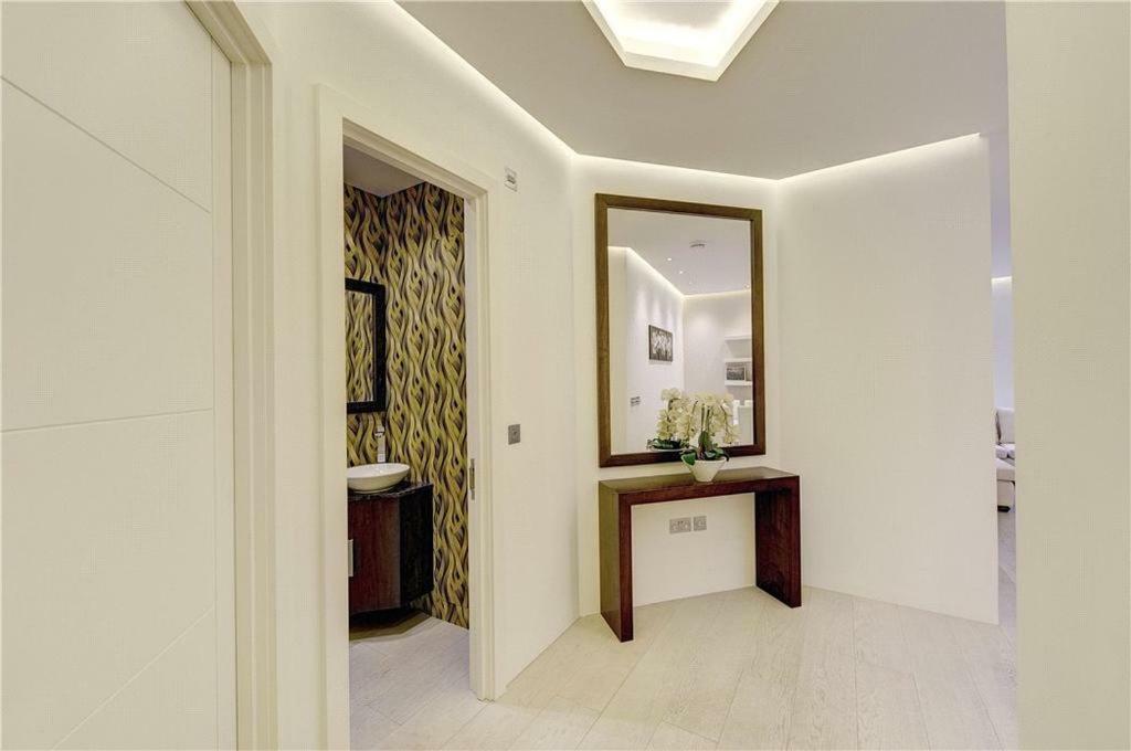Heart Of Knightsbridge - Stunning Air Conditioned - 1 Minute Walk From Harrods Apartment *