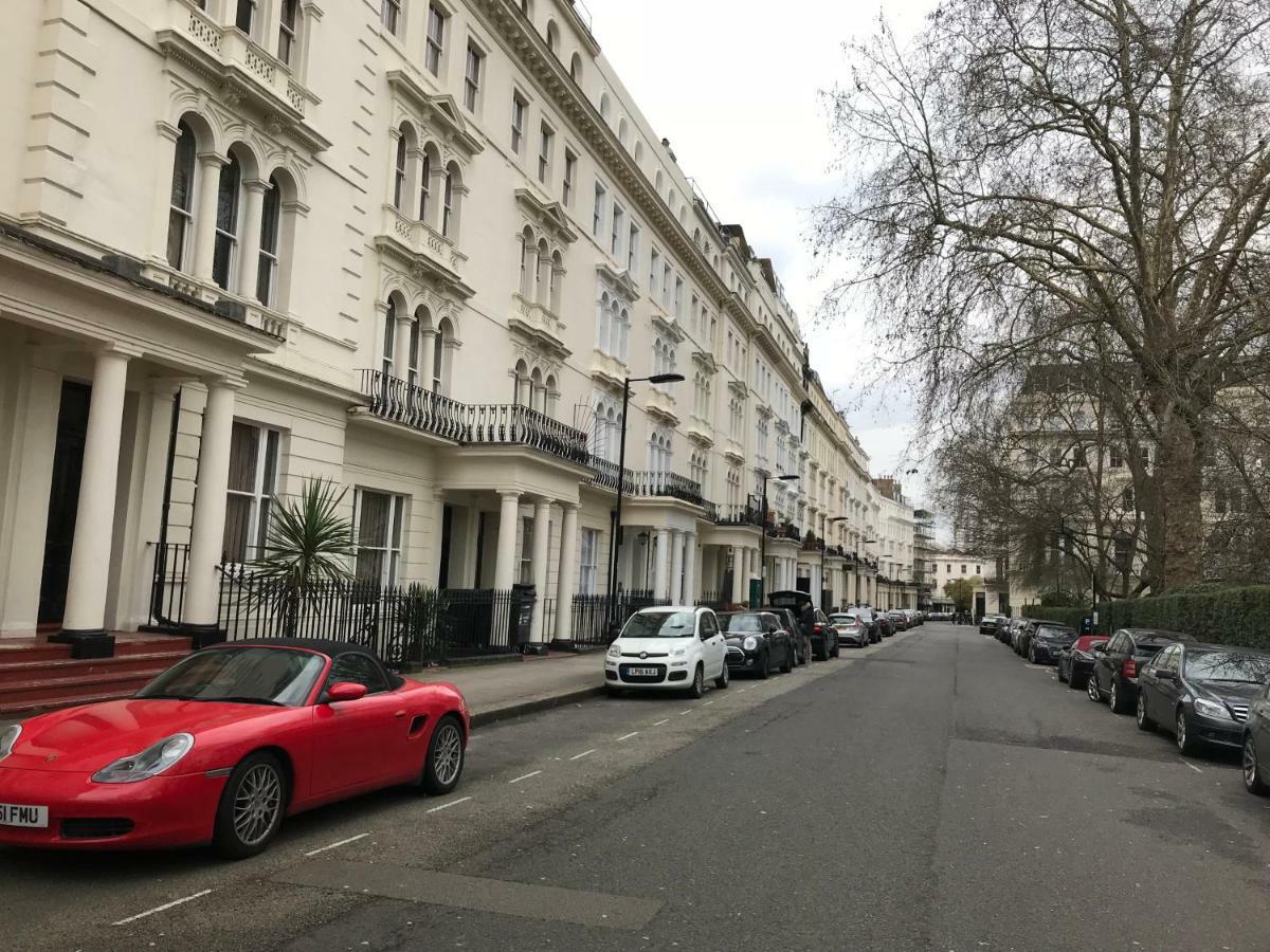 Hyde Park Has Private Balcony With Tranquil Garden View Londres