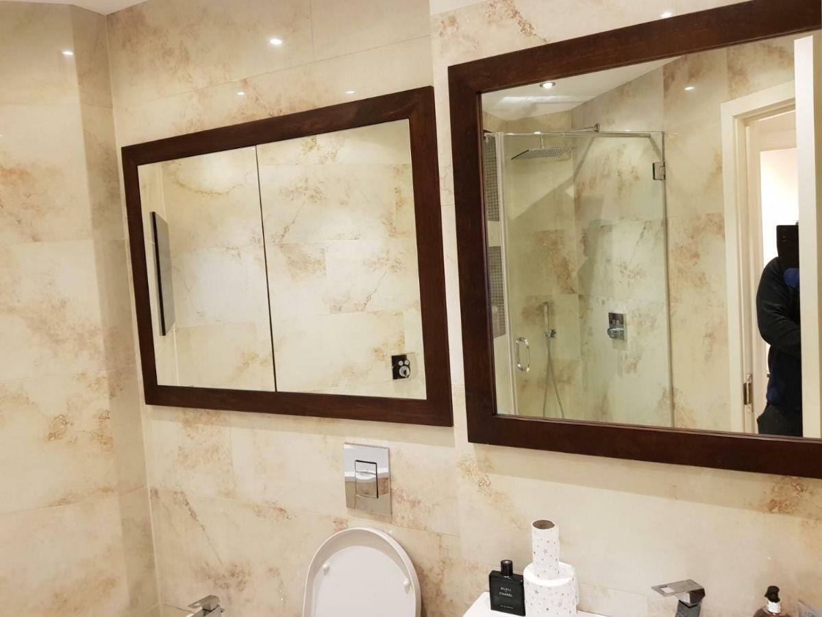 Apartment Heart Of Knightsbridge - Stunning Air Conditioned - 1 Minute Walk From Harrods *