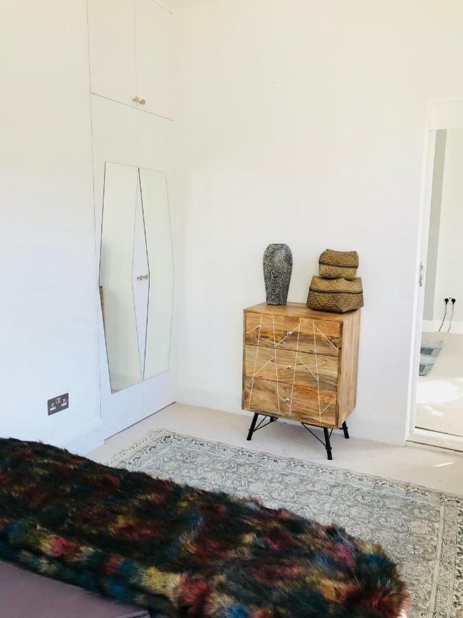 Apartment Brondesbury London