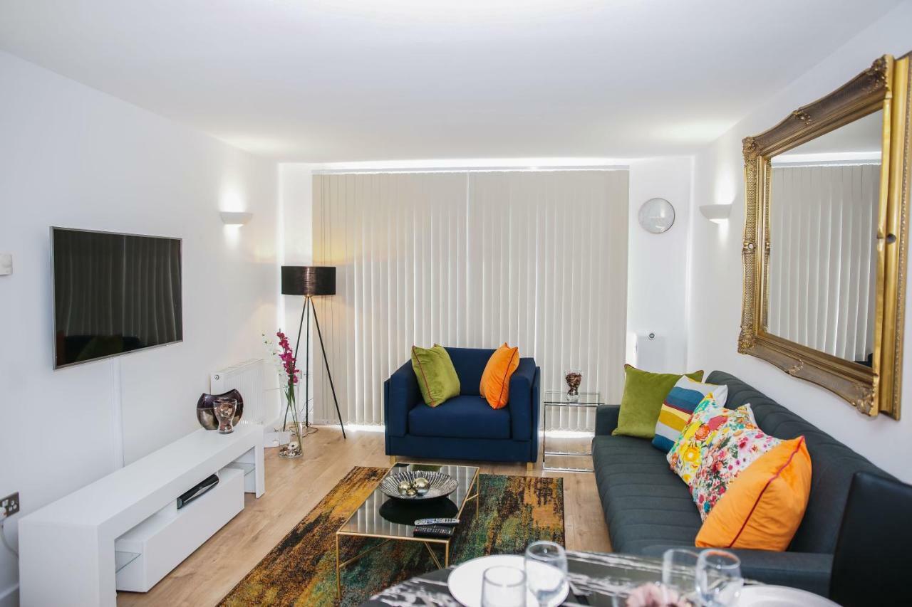 Riverside 2 Bed Appartement Londres