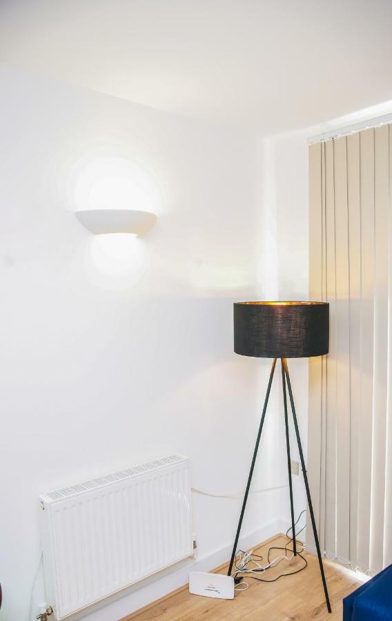 Riverside 2 Bed Appartement