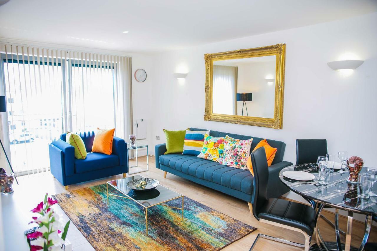Riverside 2 Bed * Londres