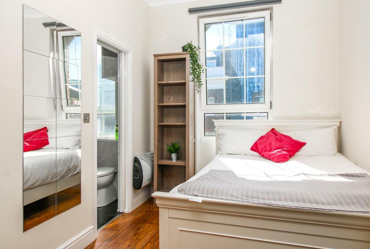 Private En-suite @ Liverpool Street, Brick Ln Pensión 3*