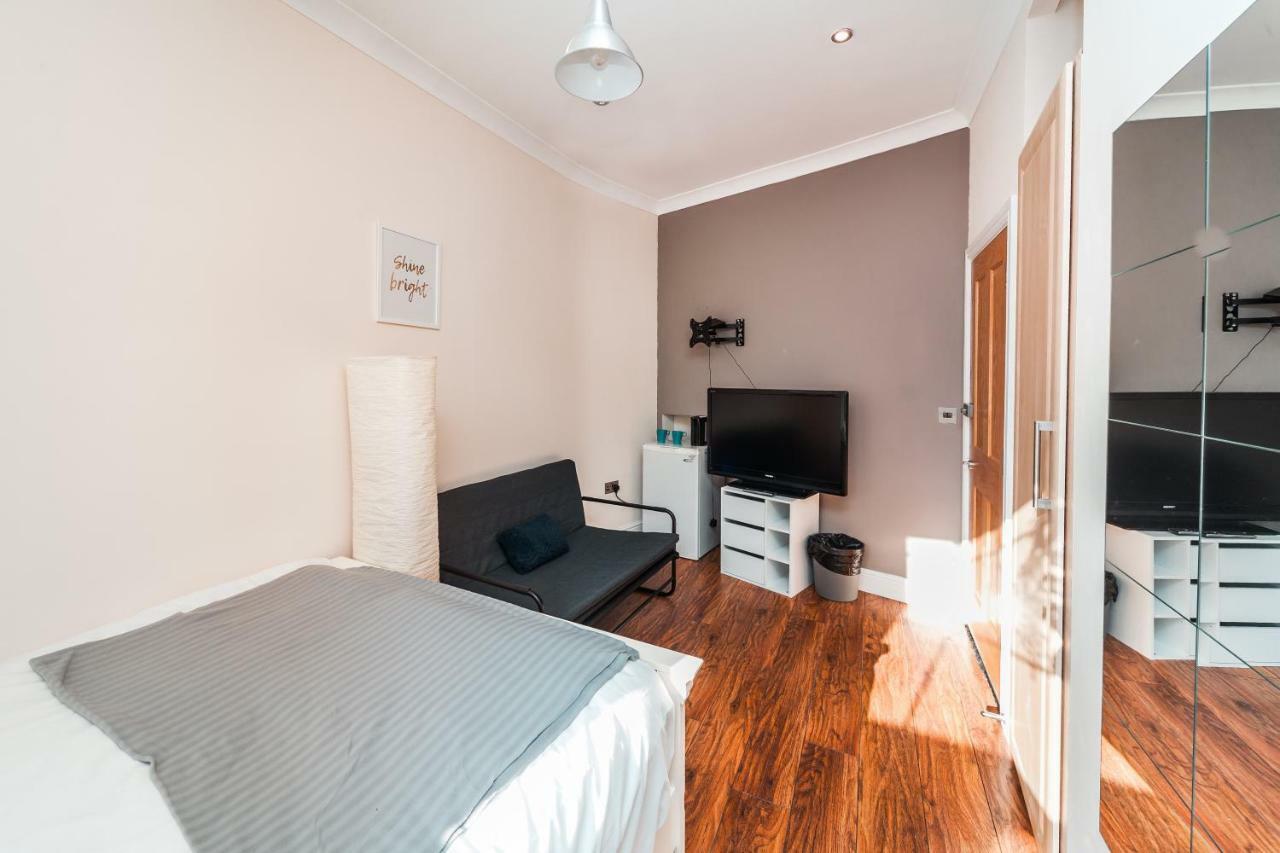 Pensión Private En-suite @ Liverpool Street, Brick Ln 3*