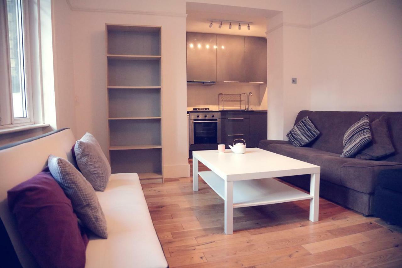 Flat1 Camden Road * London