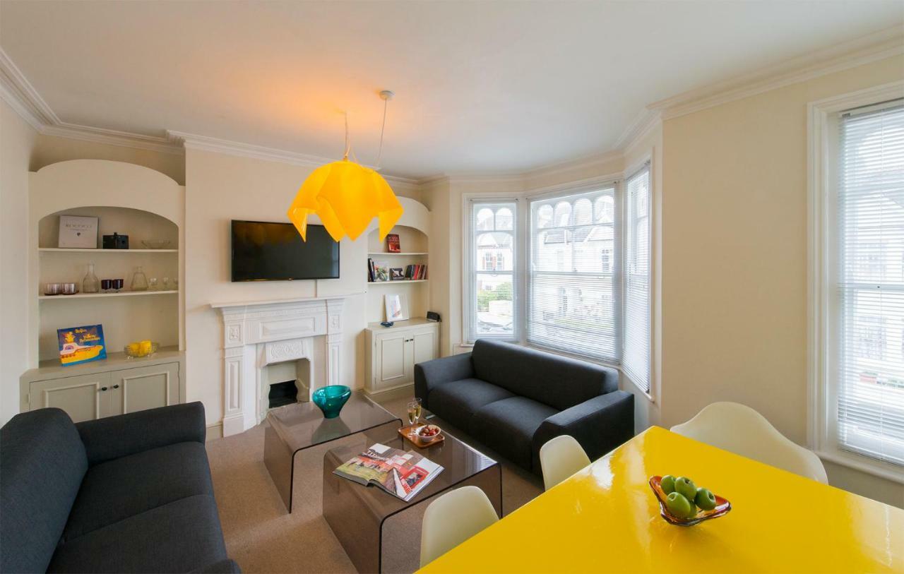 Apartment Yellow Submarine London
