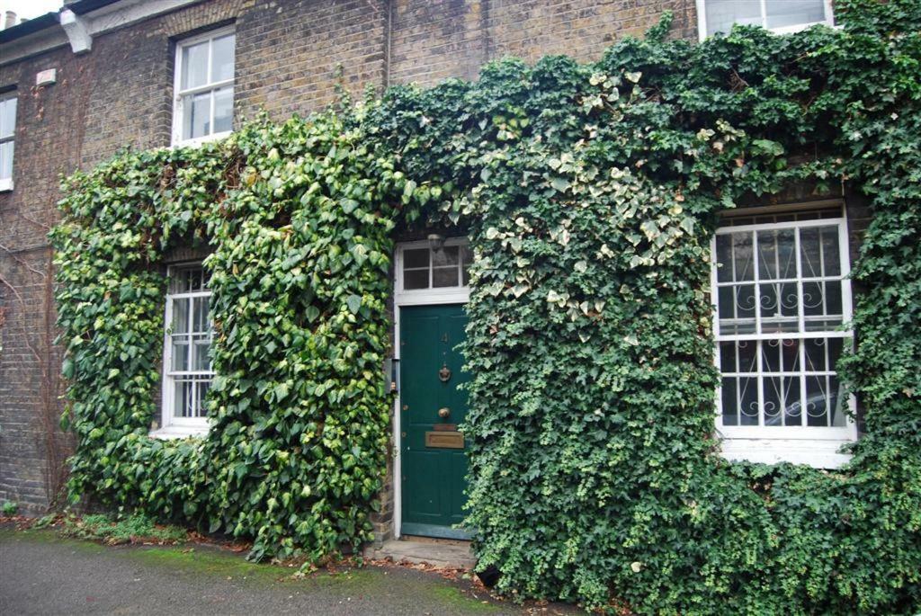 4 St Martins Almshouses Appartement *