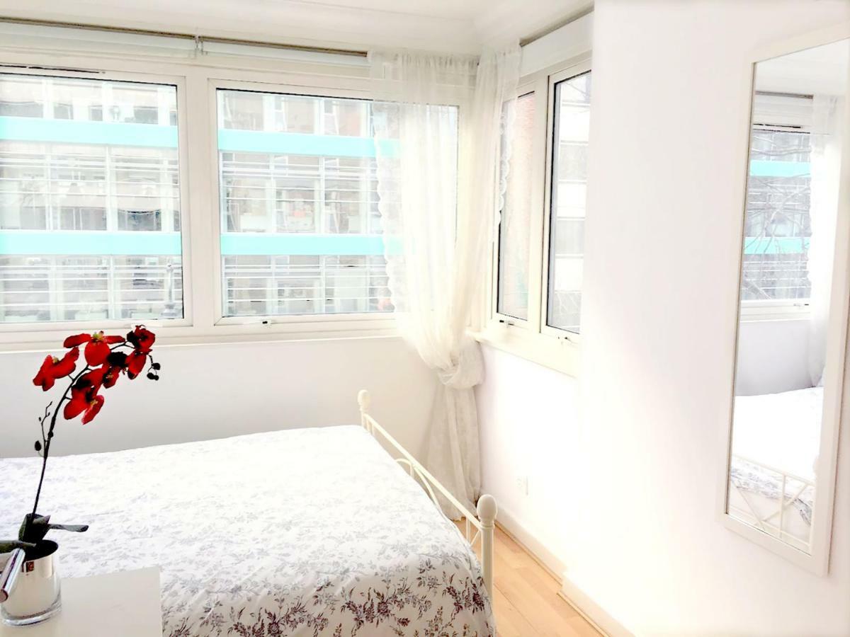 Elegant Fitzrovia 2-bed Nr Oxford Street Helpful Informative Host * Londres