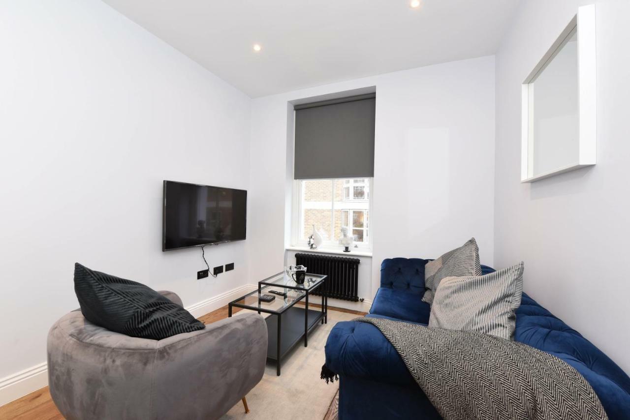 Stylish!! Spacious 2 & 3 Deluxe Near Victoria Station