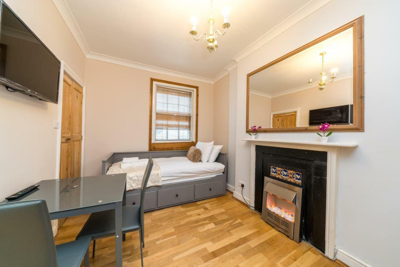 Luxury Studio Piccadilly * Londen