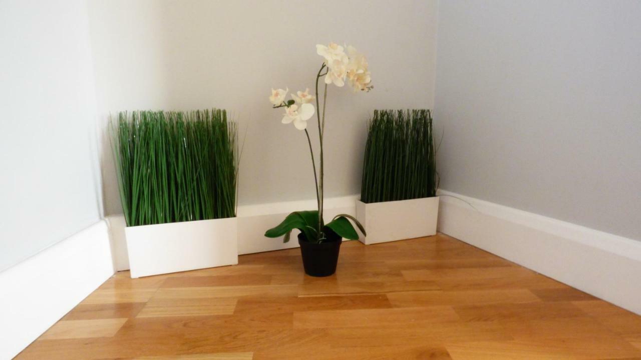 Trendy 2 Bedroom In Vibrant Shoreditch, Zone 1 Free Wifi - Sleeps 4+2 * Londres