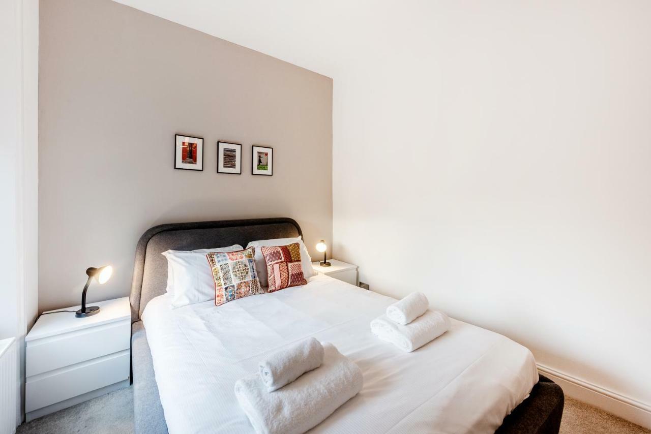 Bright 1 Bedroom Apt In Kensington Olympia * Londres