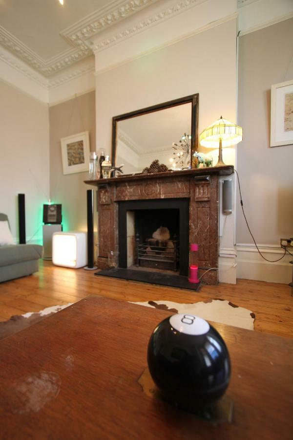 Sw4 Clapham Common * London
