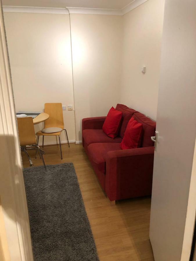 Splendid 2 Bedroom In Shepherd's Bush Apartamento Londres