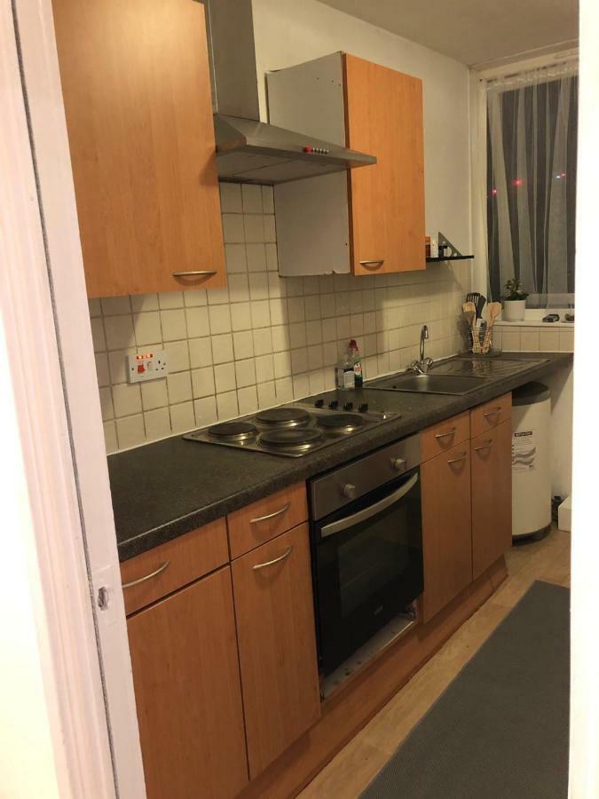 Apartamento Splendid 2 Bedroom In Shepherd's Bush Londres