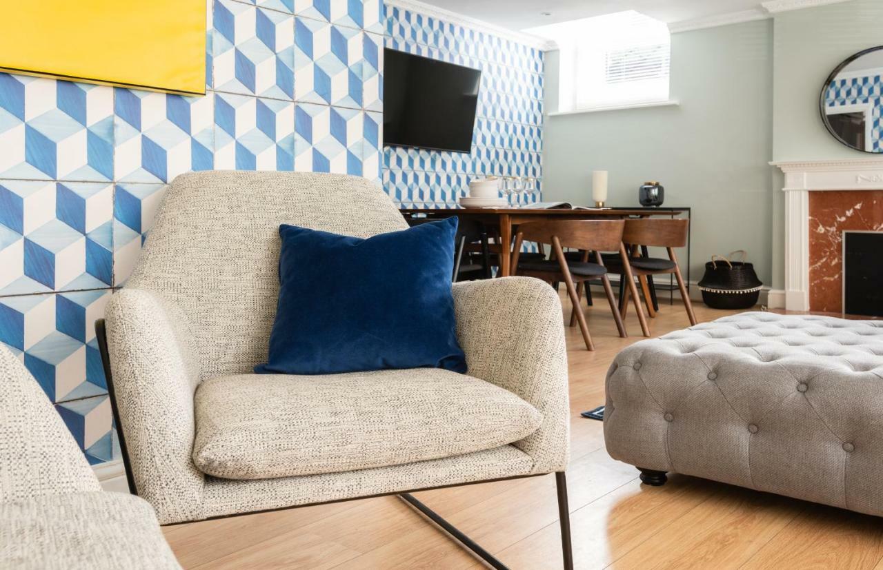 The Kensington Palace Mews - Bright & Modern 6bdr House With Garage Apartamento Londres