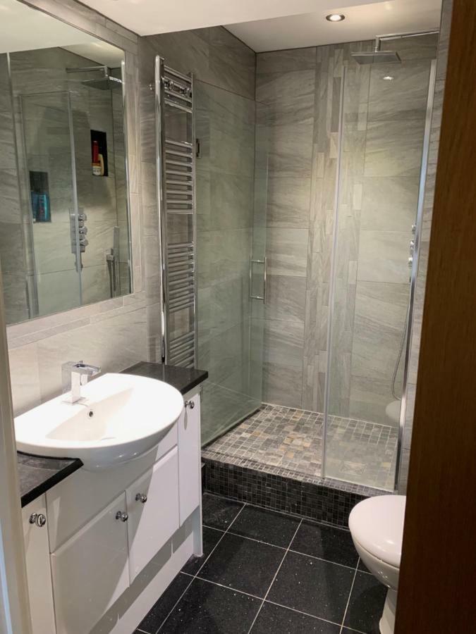 Thames View Apartment, Imperial Wharf Apartamento Londres
