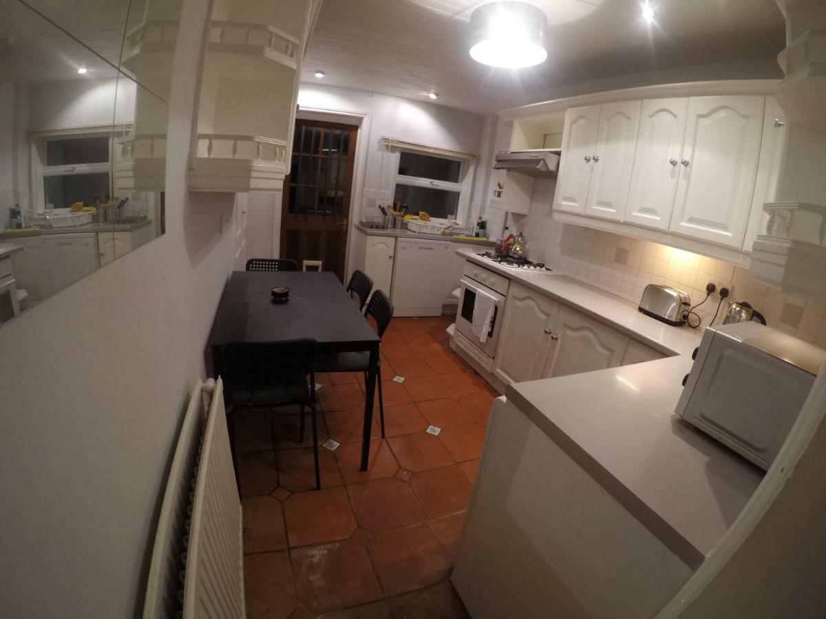 Huge Double Near * London
