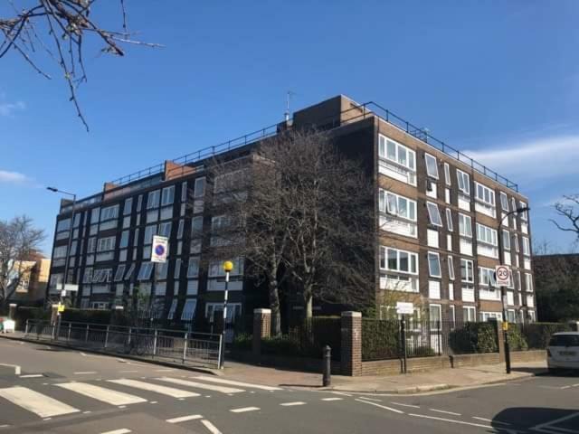 Apartamento Splendid 2 Bedroom In Shepherd's Bush Londres