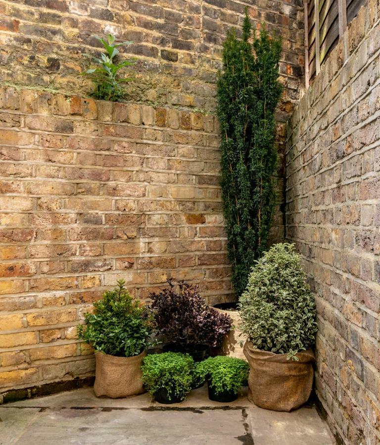 Apartamento With Private Patio, And Park Across The Road (adults Only) Londres