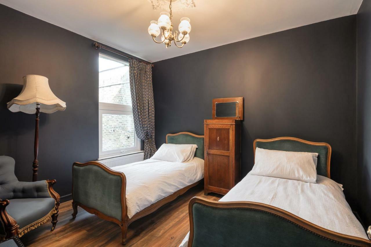 Courcy Road - 7 Bedroom - Sleeps Up To 22 Apartamento *