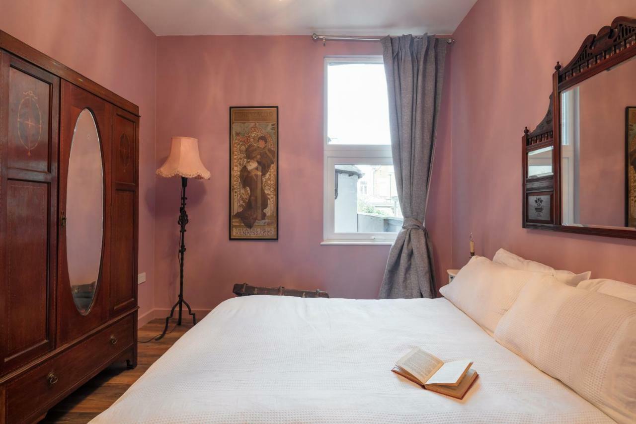 Courcy Road - 7 Bedroom - Sleeps Up To 22 Apartamento
