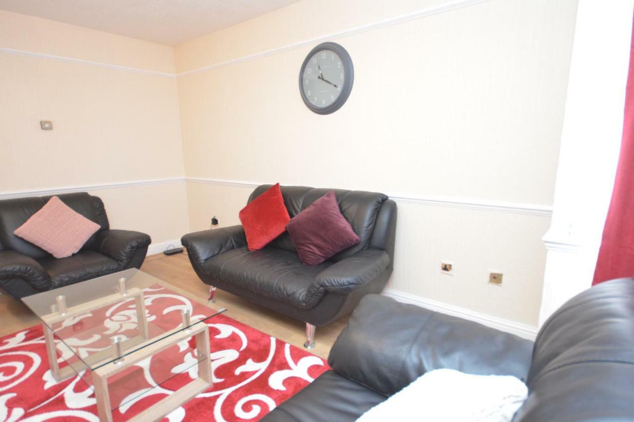 Four Bedroom Townhouse 12 Minutes Walk To Excel Exhibition Centre Сasa de vacaciones *