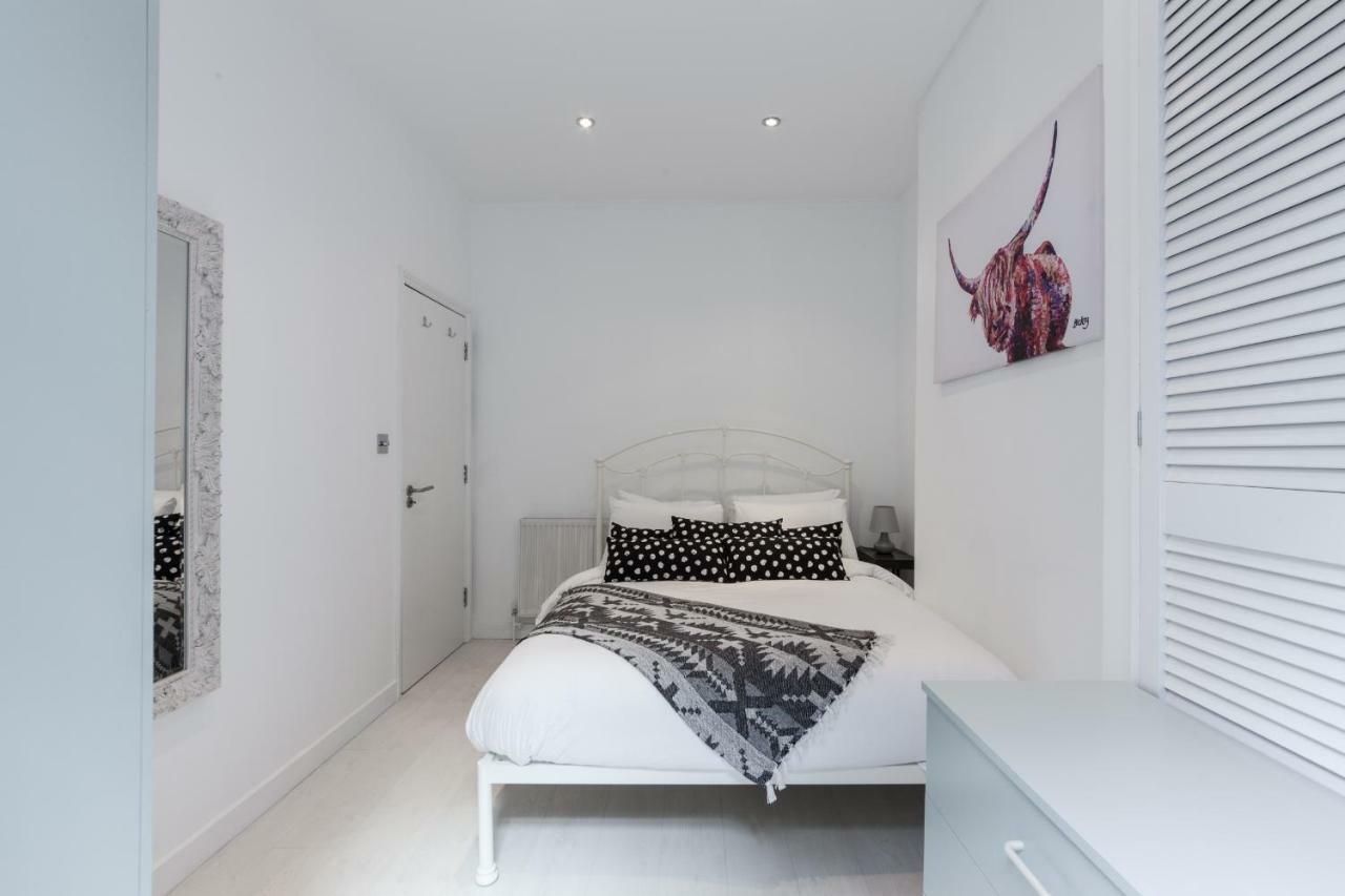 Apartment - Great Location