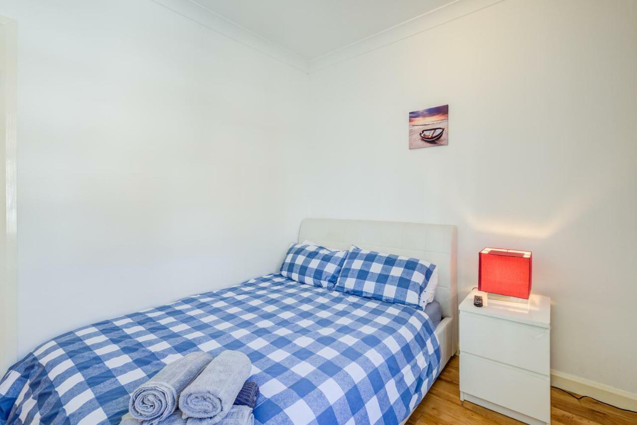 14 Bouverie Place *
