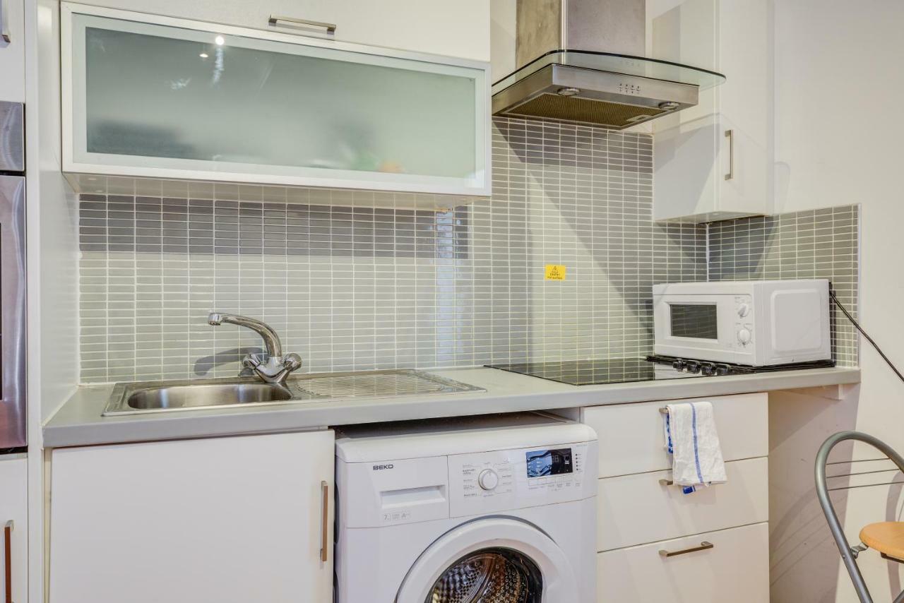 Apartment 14 Bouverie Place