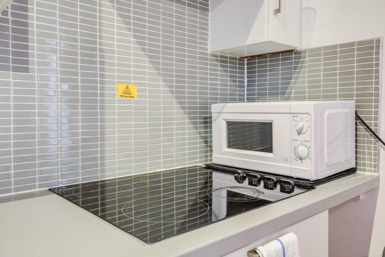 Apartment 14 Bouverie Place *