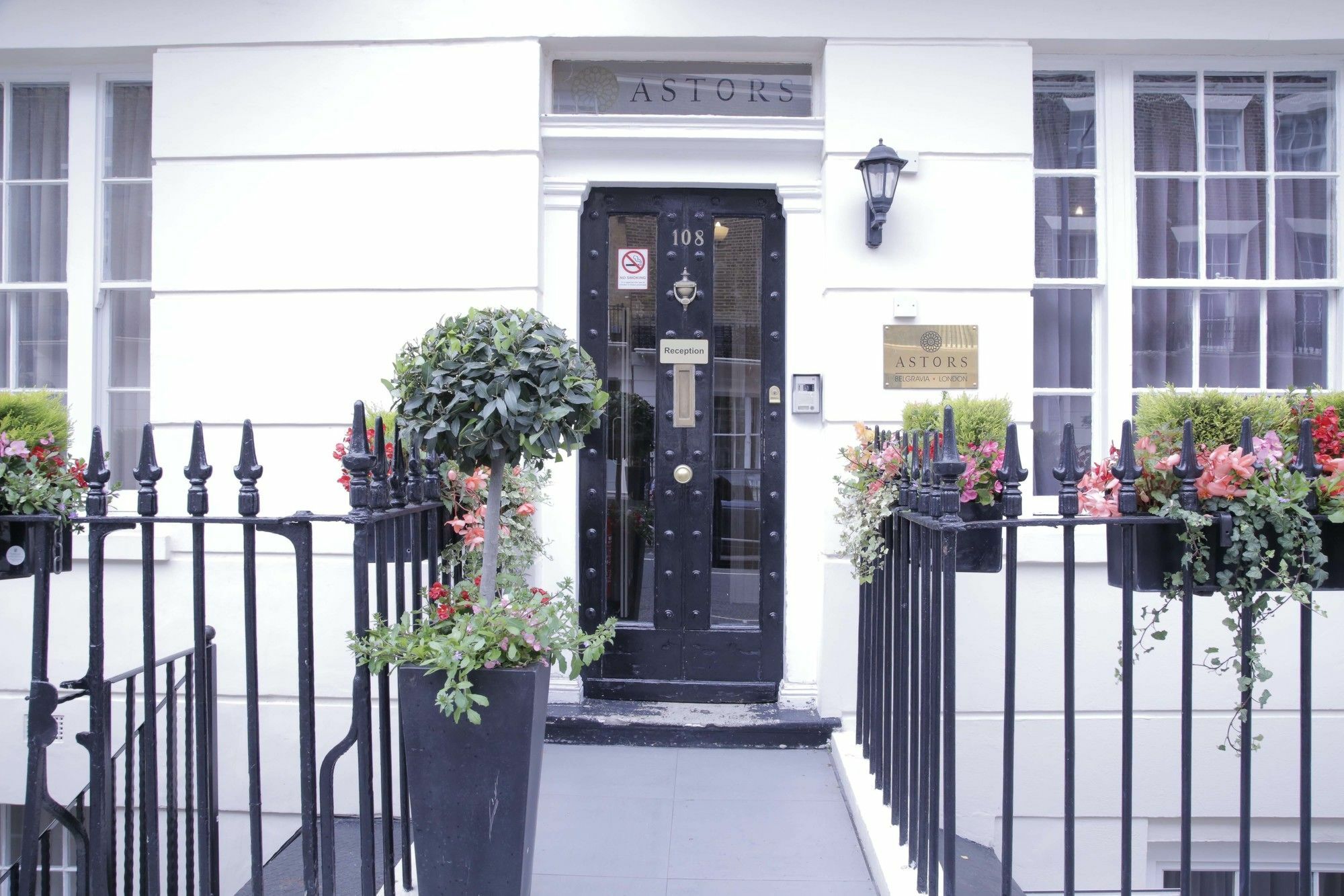Hotel Astors Belgravia 3*