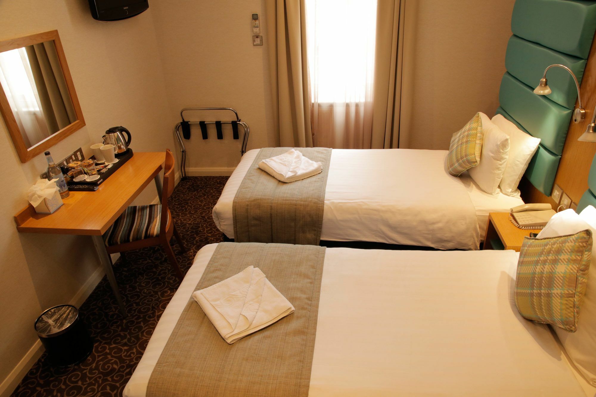 Astors Belgravia 3*