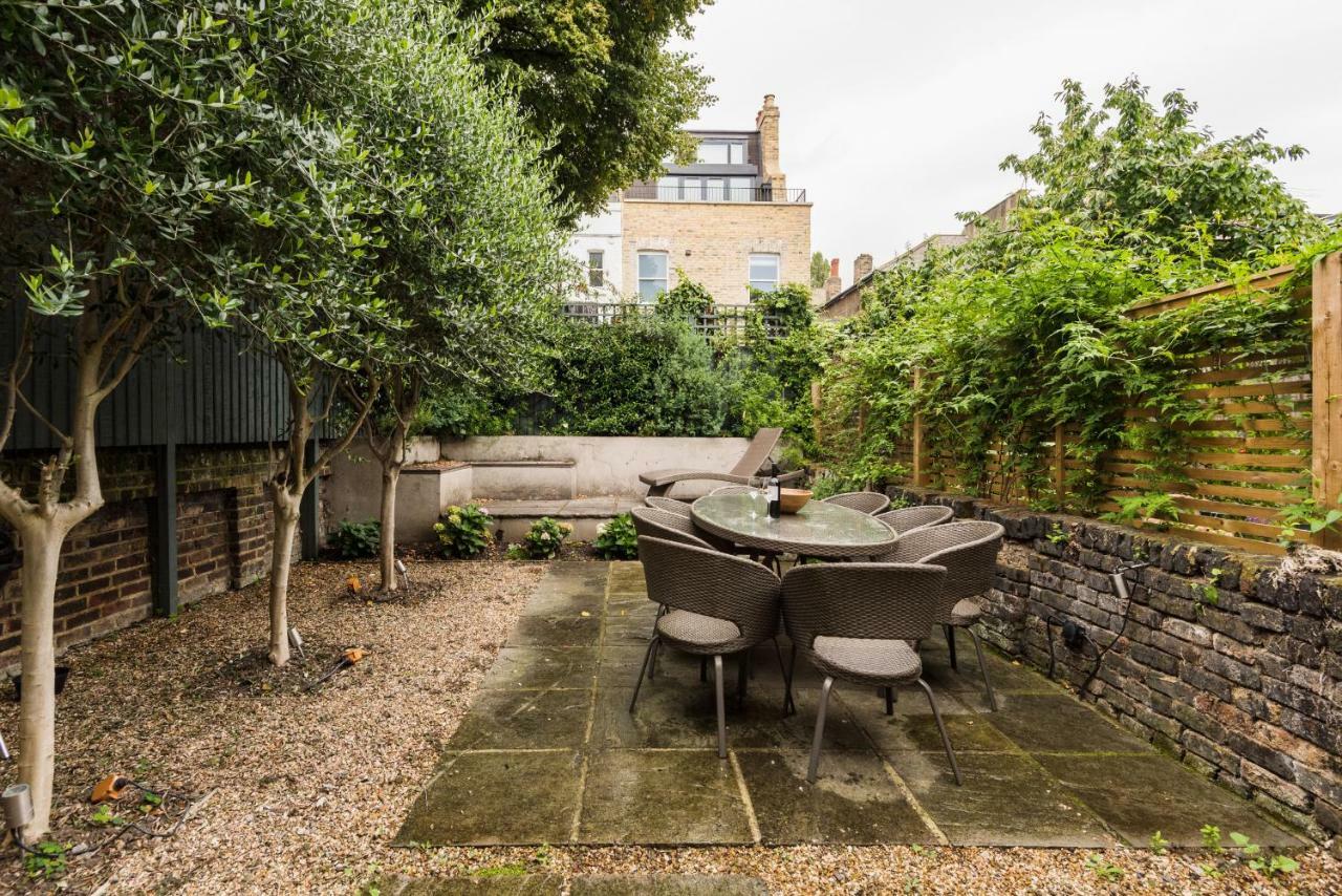Chic Wandsworth With Patio By Underthedoormat Сasa de vacaciones Londres