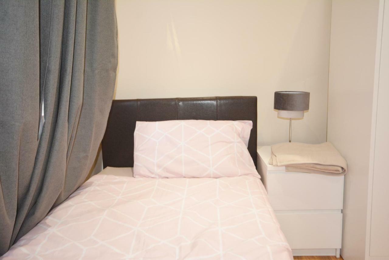 Modern 4 Bedroom Apartment London